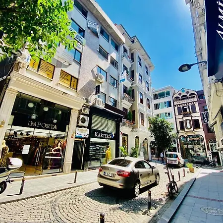 White Beyaz Suites Istambul