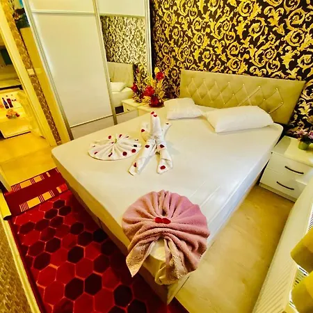 White Beyaz Suites Aparthotel 2*